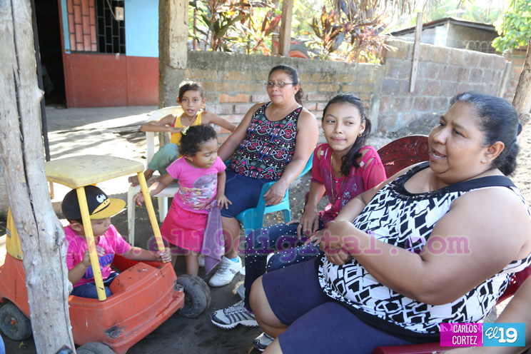 Vida cotidiana de comunidad de Momotombo se mantiene a pesar de actividad volcánica